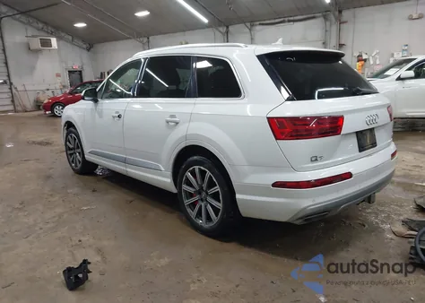 2017 Audi Q7 3.0T Premium из США, поврежденный, VIN WA1VAAF76HD059131